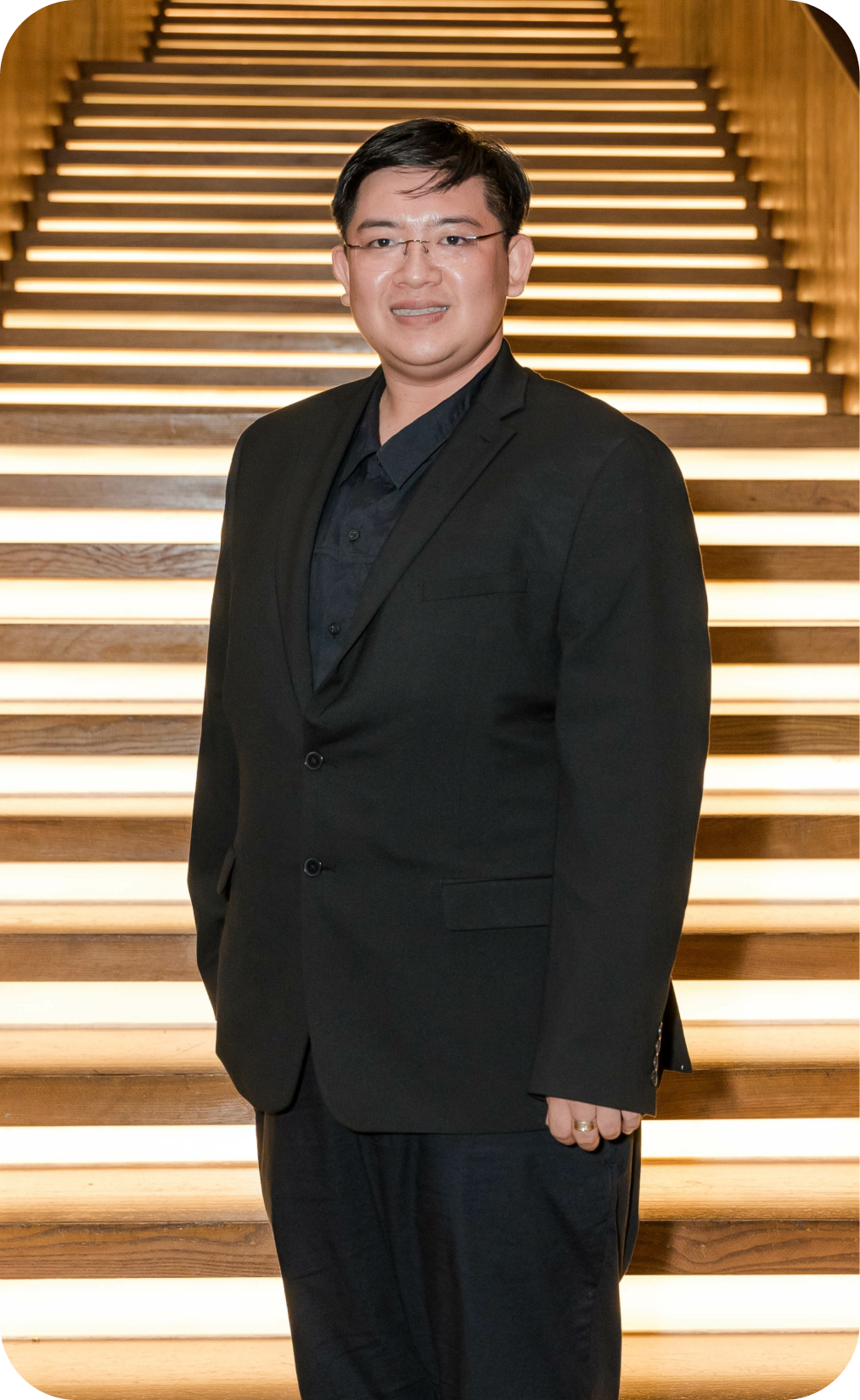 Hình ảnh ÔNG LƯU TUẤN LÂM - Phó tổng giám đốc tại Nha khoa Phương Thành