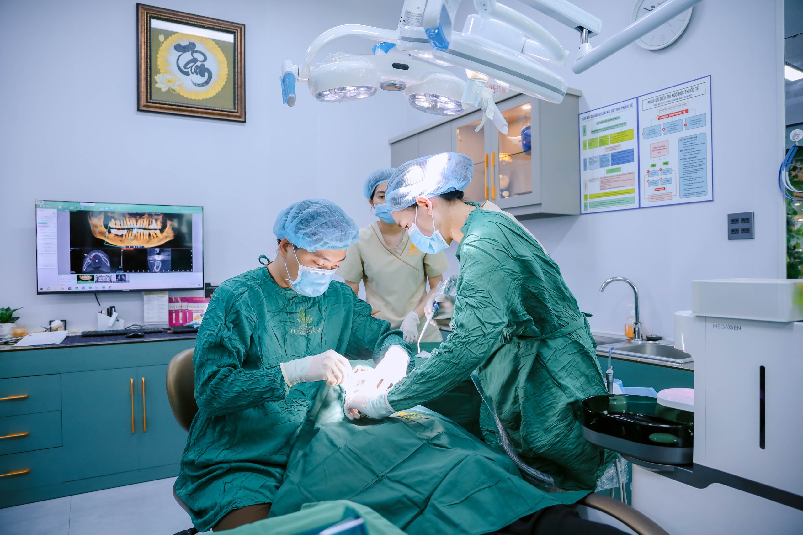 Đội ngũ Bác sĩ Nha Khoa Phương Thành