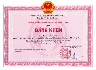 Bằng khen UBND Tỉnh Đồng Tháp tặng Nha khoa Phương Thành đạt thành tích xuất sắc phong trào Khởi nghiệp trong thanh niên