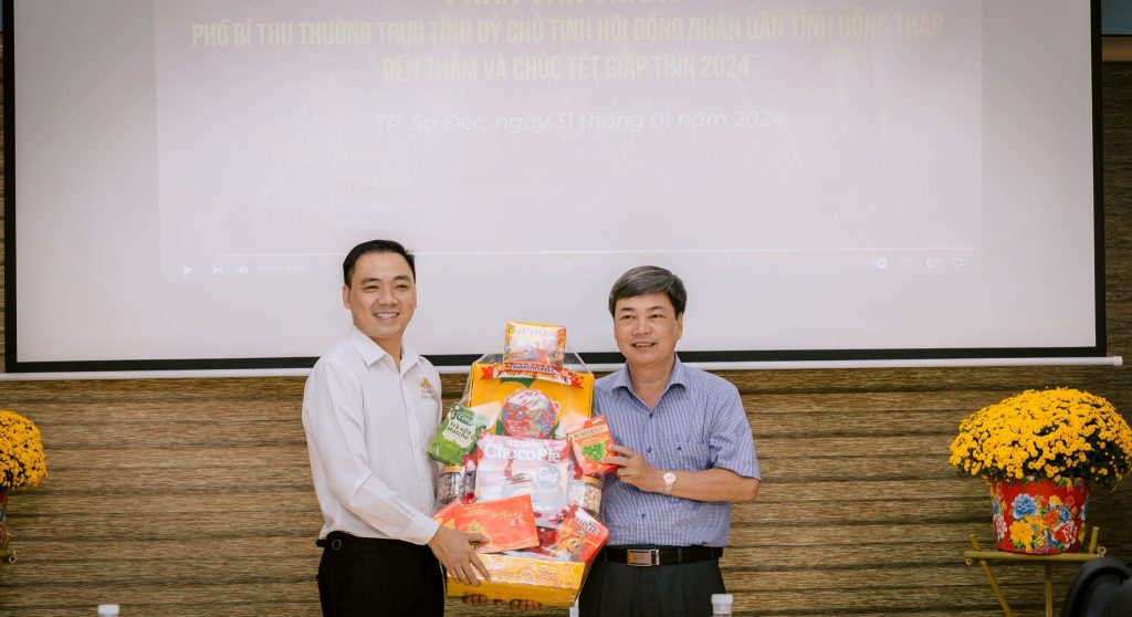 Nha khoa Phương Thành vinh dự đón tiếp đoàn lãnh đạo Tỉnh ủy Đồng Tháp