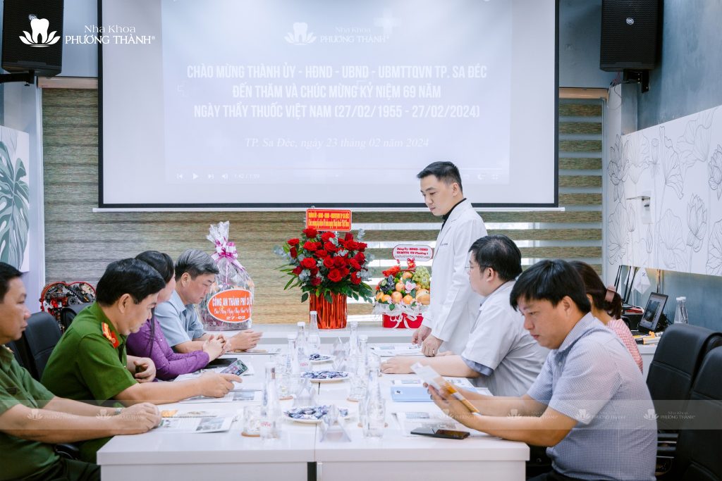 Nha khoa Phương Thành đón tiếp chính quyền thành phố Sa Đéc đến chúc mừng ngày Thầy thuốc Việt Nam