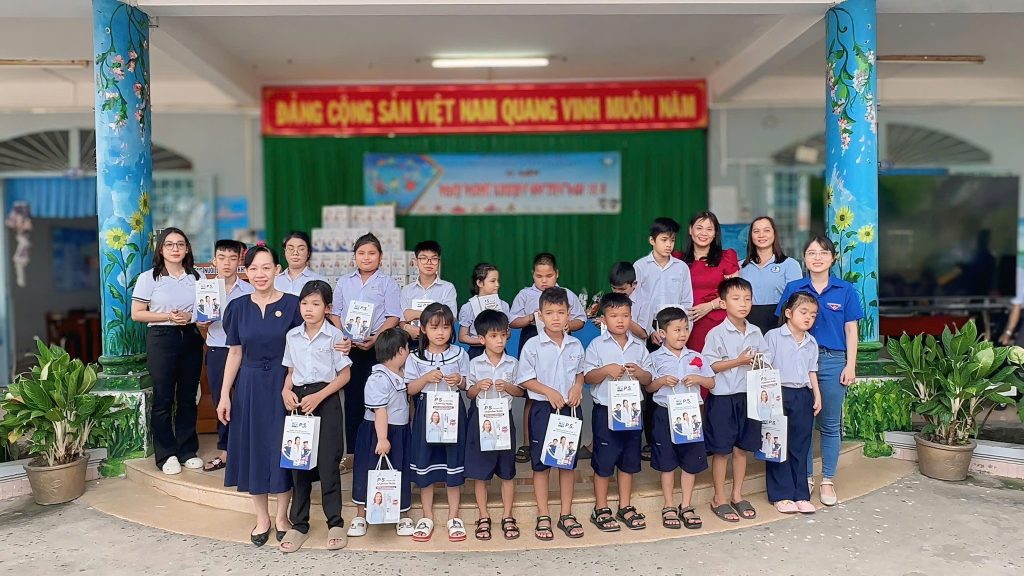 Nha khoa Phương Thành – Gieo yêu thương, gặt nụ cười!