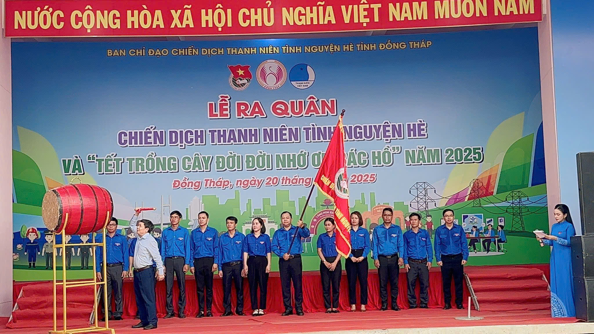 Nha khoa Phương Thành đồng hành cùng Chiến dịch Thanh niên tình nguyện hè 2025
