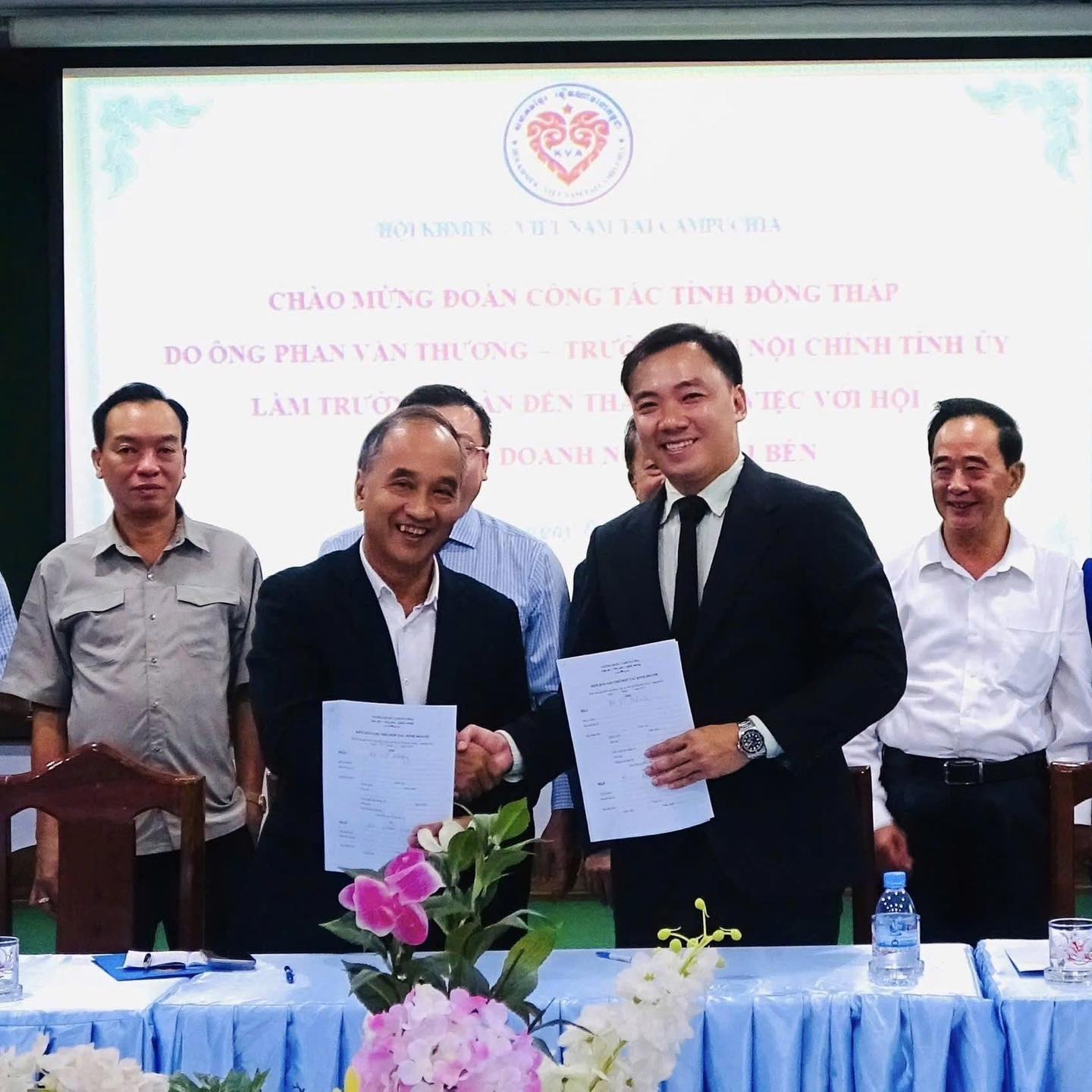 Nha khoa Phương Thành kết nối hợp tác với doanh nghiệp Việt Kiều tại Campuchia