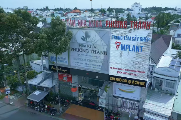 Nhìn lại hành trình 2025 cùng nha khoa Phương Thành