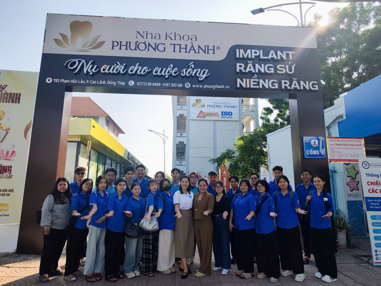 [Recap] Chào đón sinh viên Trường Cao đẳng Cộng đồng Đồng Tháp – ngành Quản trị Kinh doanh đến tham quan Nha khoa Phương Thành
