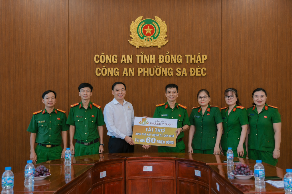 NHA KHOA PHƯƠNG THÀNH ĐỒNG HÀNH XÂY DỰNG “NHÀ TÌNH ĐỒNG ĐỘI” CÙNG CÔNG AN PHƯỜNG SA ĐÉC