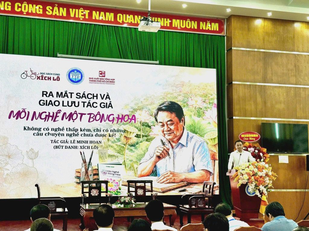 “MỖI NGHỀ MỘT BÔNG HOA” – KHÔNG CÓ NGHỀ THẤP KÉM, CHỈ CÓ NHỮNG CÂU CHUYỆN NGHỀ CHƯA ĐƯỢC KỂ