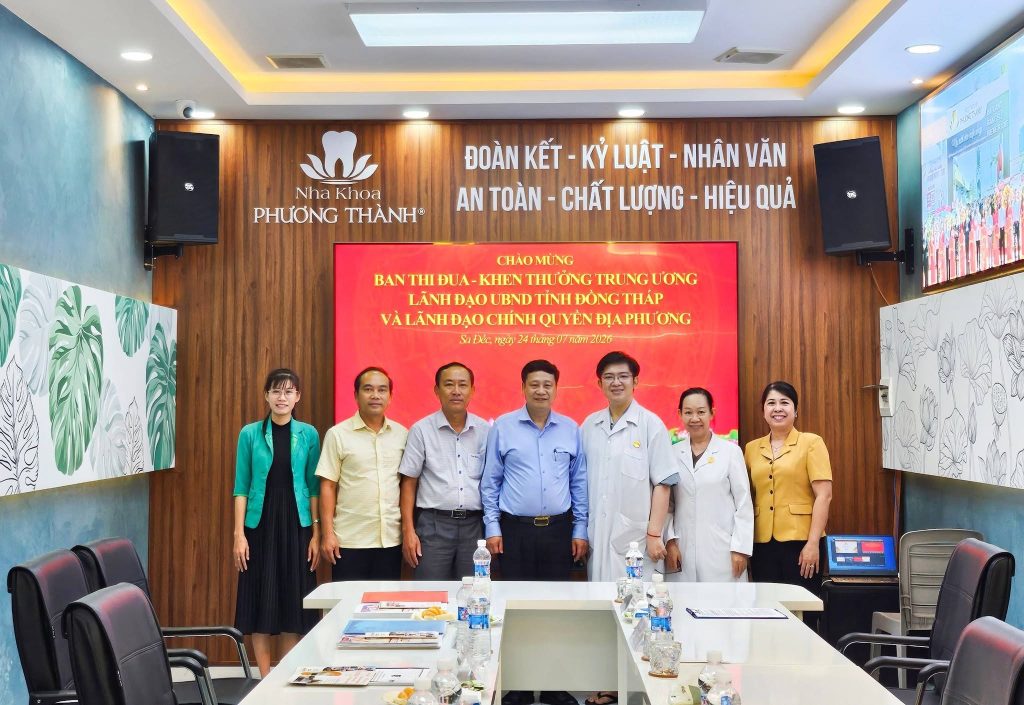 BAN THI ĐUA – KHEN THƯỞNG TRUNG ƯƠNG đến thăm và làm việc tại NHA KHOA PHƯƠNG THÀNH