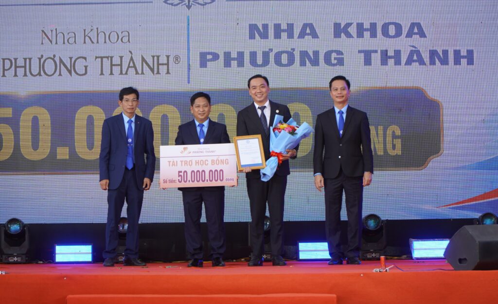 TRAO CƠ HỘI, TIẾP SỨC ƯỚC MƠ – NHA KHOA PHƯƠNG THÀNH ĐỒNG HÀNH CÙNG ĐẠI HỌC ĐỒNG THÁP